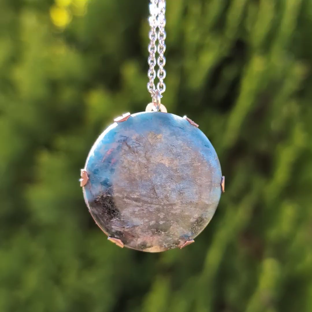 Aotea & Moldavite Metatron's Cube Pendant - small