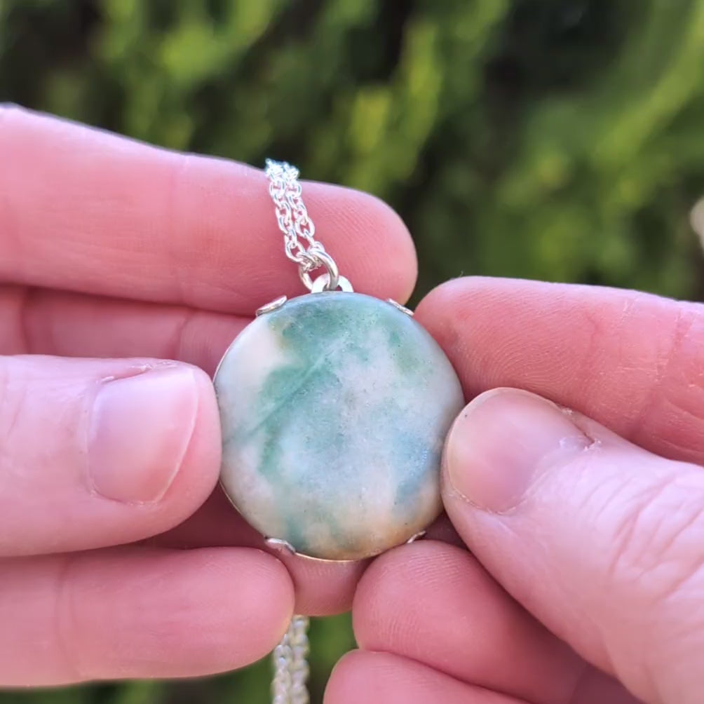 Aotea Lotus Pendant
