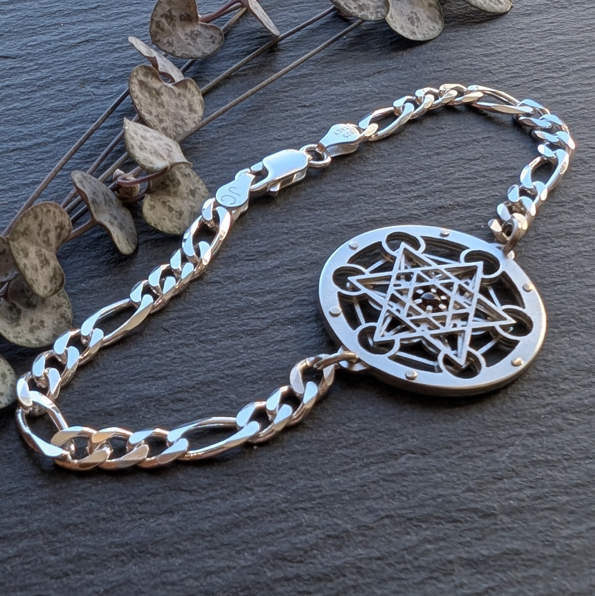 Metatron's Cube Bracelet - garnet – Jean Burgers Jewellery